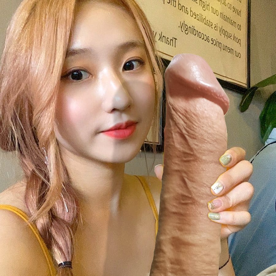 Soojin - handjob
